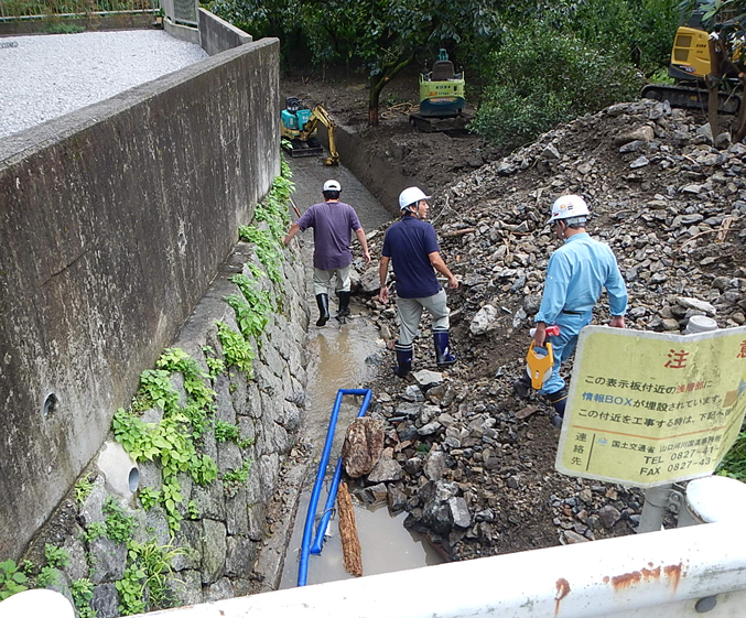 画像：土砂災害緊急調査の様子